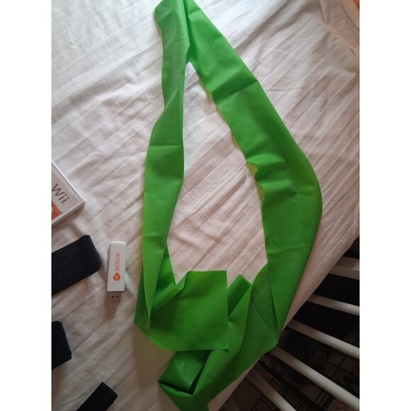 Wii Active 2 Personal Trainer Game Nintendo EA Sports New Open Box Complete - Picture 10 of 12